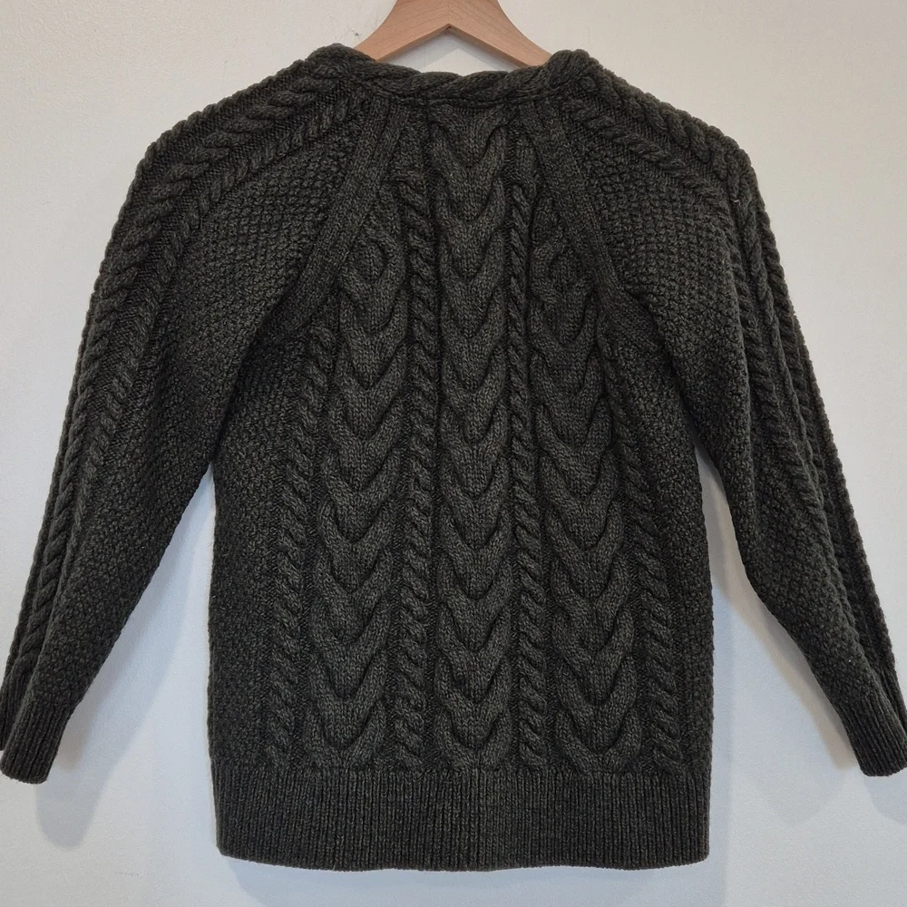 100% Wool Original Aran Co Green Merino Cable Knit Cardigan Sweater Size Small - Picture 3 of 12